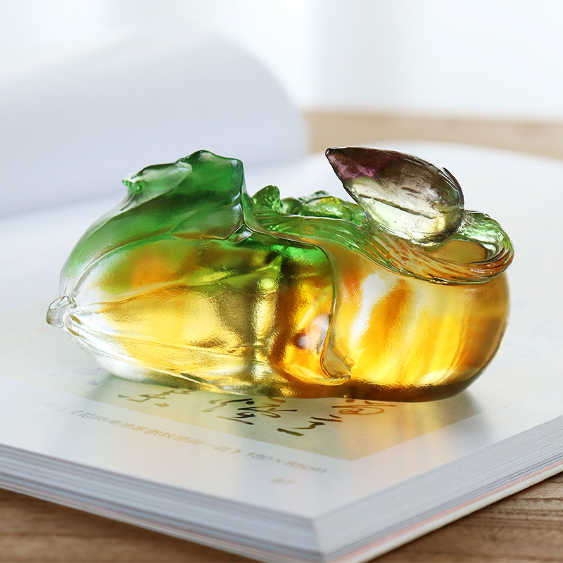 เครื่องประดับประติมากรรมแก้วคริสตัลสีรูปลูกพลับ