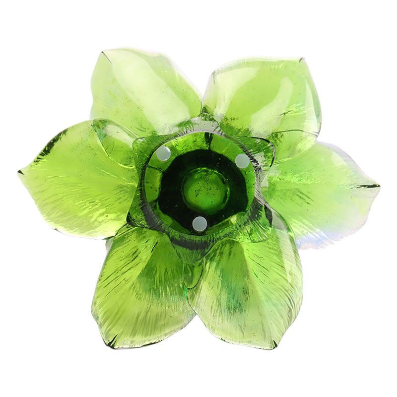 เชิงเทียนแก้วรูปกลีบดอกไม้