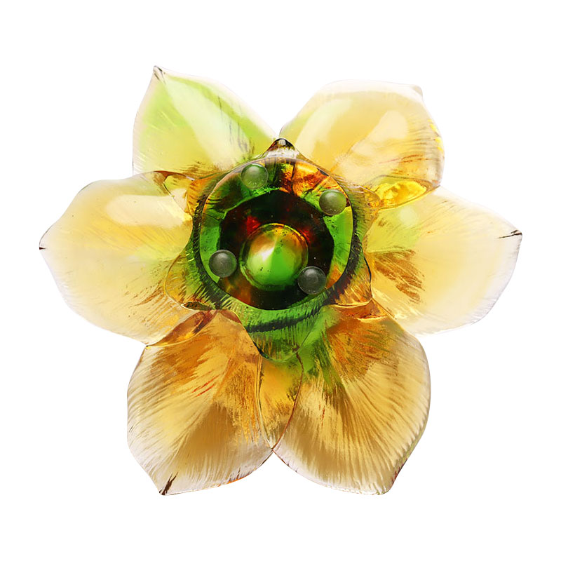 เชิงเทียนแก้วรูปกลีบดอกไม้