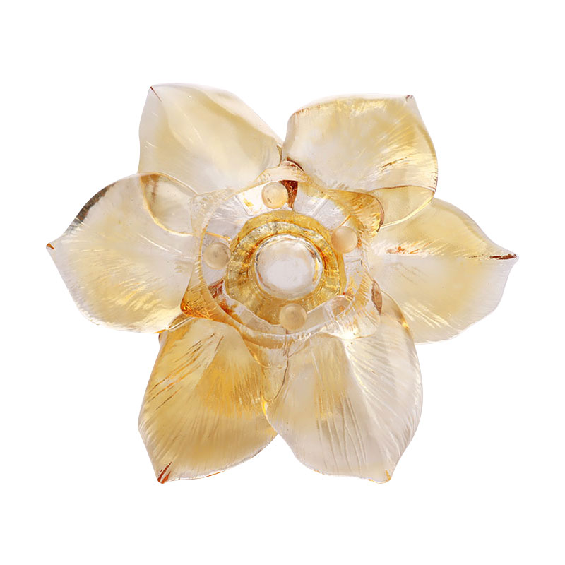 เชิงเทียนแก้วรูปกลีบดอกไม้