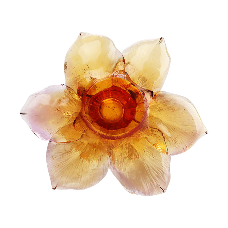 เชิงเทียนแก้วรูปกลีบดอกไม้