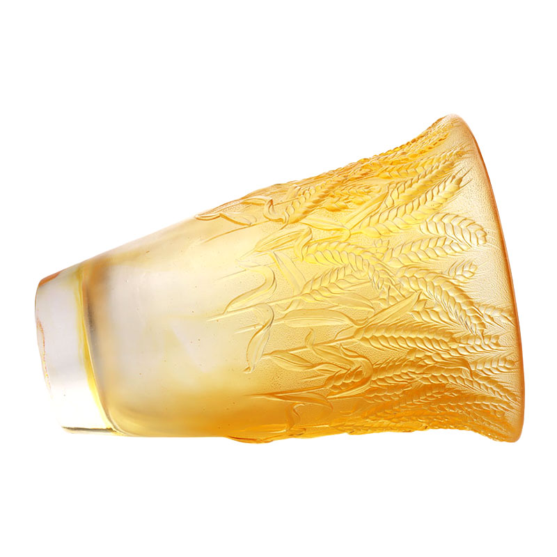 แจกันแก้วสีเหลืองอำพันพิมพ์ลายหูข้าวสาลี