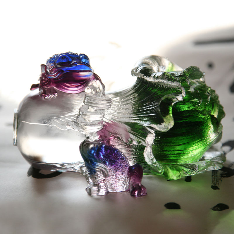 เครื่องประดับประติมากรรมคางคกทองแก้วคริสตัล