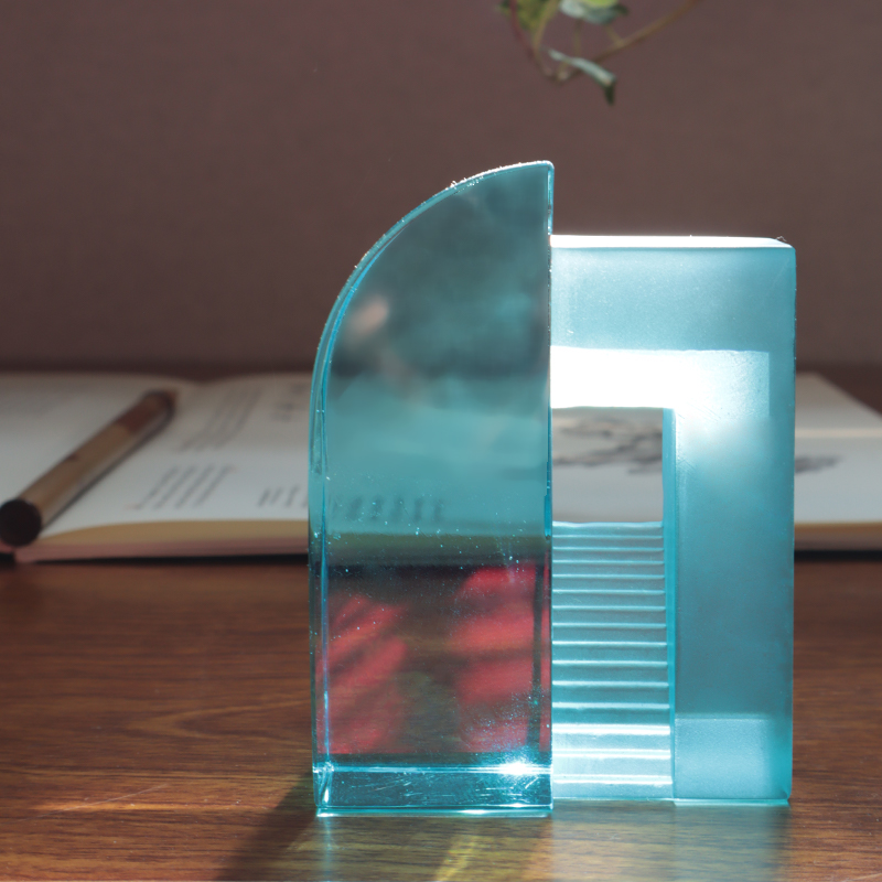 เครื่องประดับของเล่นจีนกระจกฝ้าสีฟ้าไล่ระดับสี