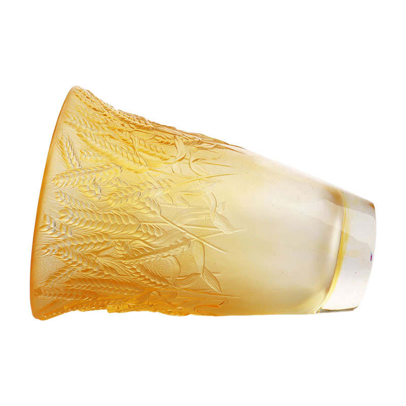 แจกันแก้วสีเหลืองอำพันพิมพ์ลายหูข้าวสาลี