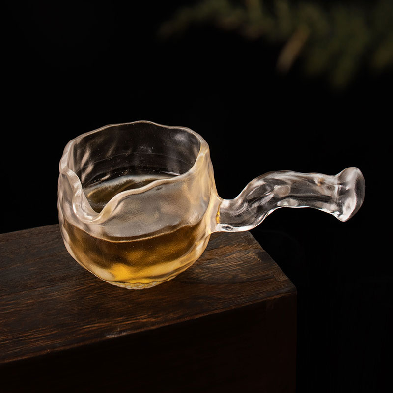 ชุดน้ำชาแก้วใสพร้อมกาน้ำชา,ถ้วยชา