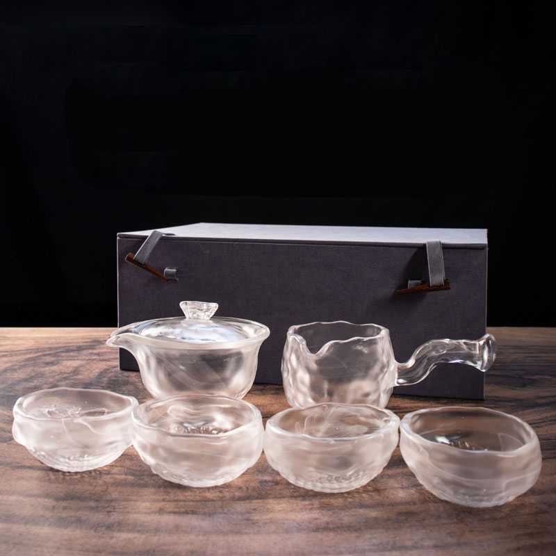 ชุดน้ำชาแก้วใสพร้อมกาน้ำชา,ถ้วยชา