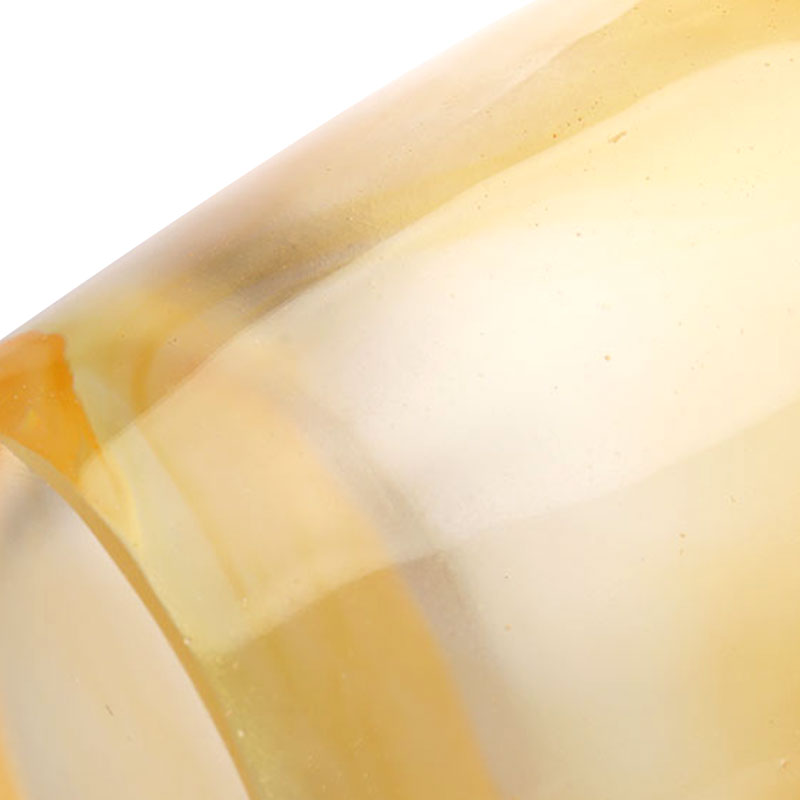 แจกันแก้วสีเหลืองอำพันพิมพ์ลายหูข้าวสาลี